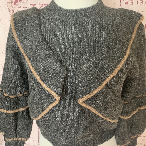 Grey ruffled crop sweater - Picture 7 of 7